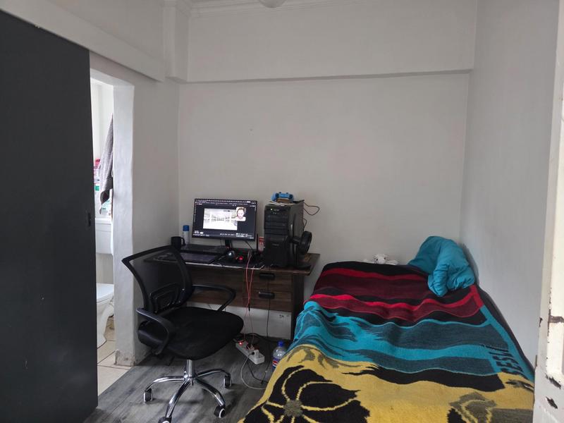 To Let 5 Bedroom Property for Rent in Woodstock Western Cape